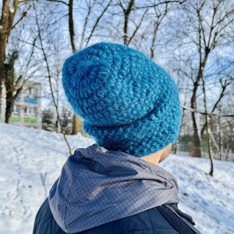 A10. Czapka z alpaki meloBLUE